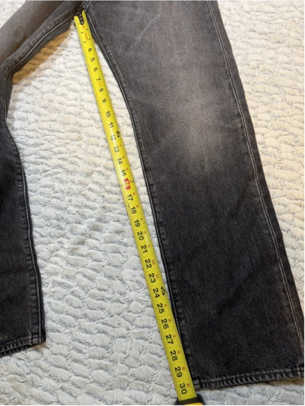 Levi's Premium Men's Gray Dark Wash Straight Regular Fit Denim Jeans 5-Pocket